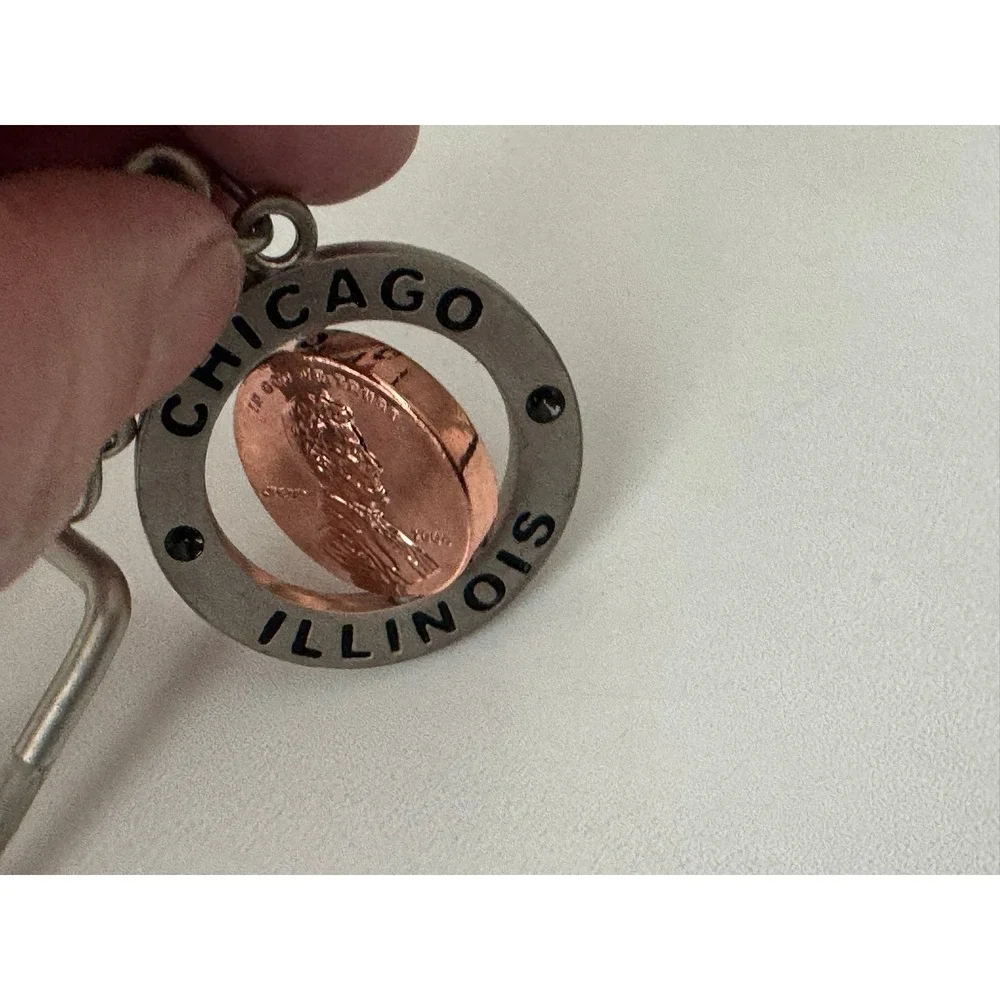 Chicago Illinois Souvenir Keychain Spinning 2004 Lincoln Penny‎ Style Key Ring
